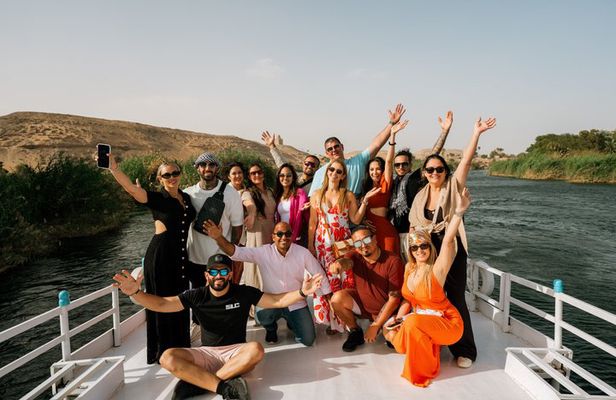4 Days Luxor to Aswan Tour with Sightseeing by Car
