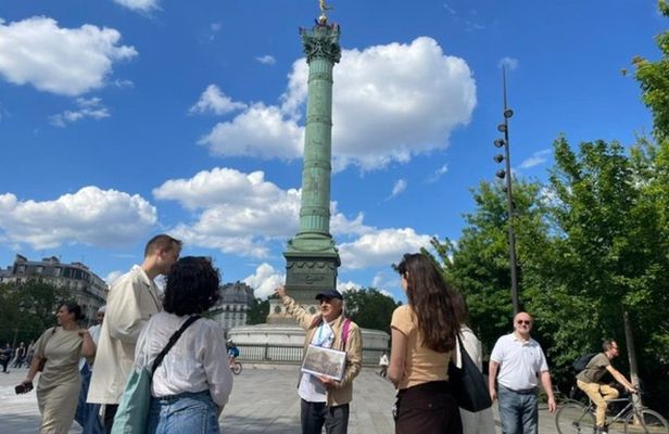 Paris French Revolution Walking Tour with Augmented Reality