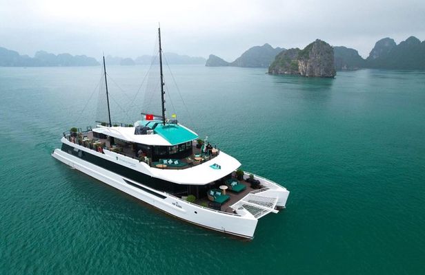 Catamaran Cruise Halong & Lan Ha Bay The Most Luxurious Day Tour
