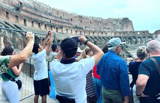 Colosseum Arena Full Tour Plus Forum and Palatine Entry