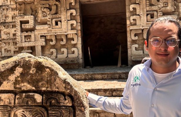 Mexico City Anthropology Museum Tour with Epigrapher