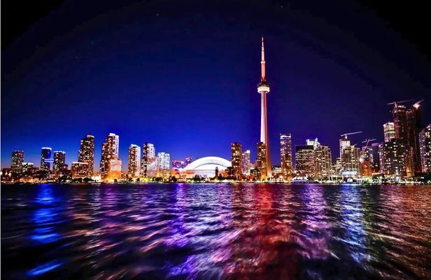 Toronto Private Sightseeing Tour with CN Tower