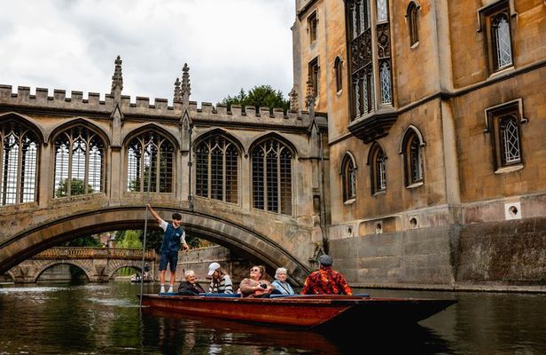 Shared Guided Punting Tour of Cambridge