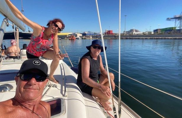 Alicante : Sailing boat tour of the Mediterranean Sea