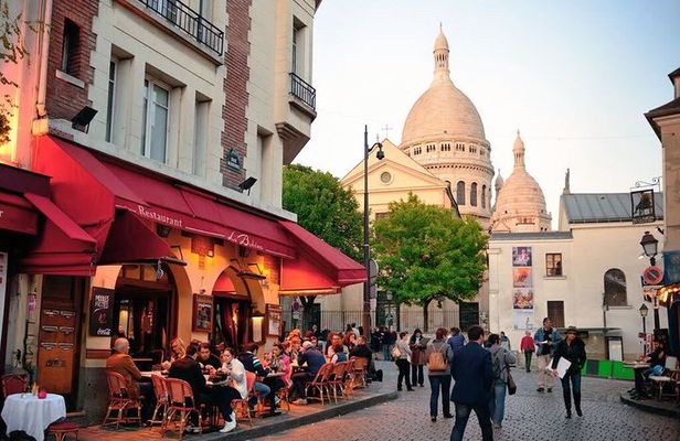 Private Montmartre Sacre Coeur Walking Tour