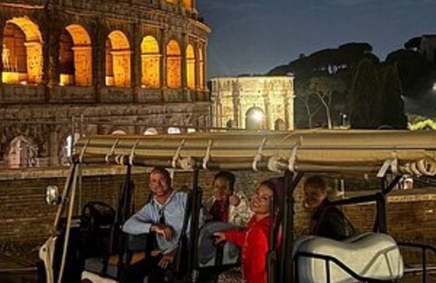 Rome Nighttime Golf Cart Tour with Gelato and City Highlights