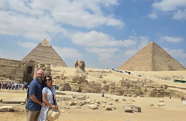 Private Full Day Tour Giza Pyramids Sphinx and Felucca Ride