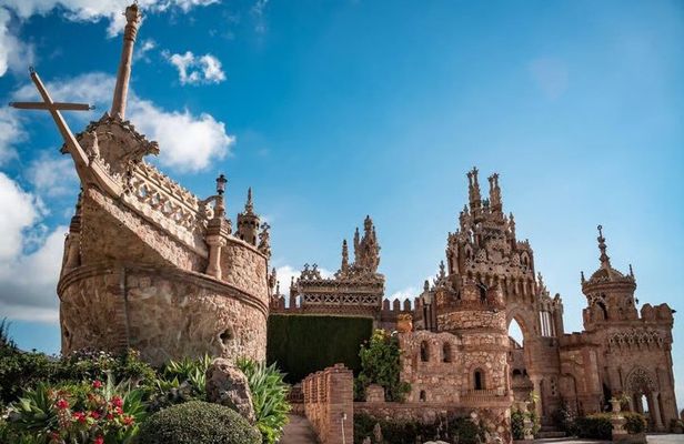 Mijas and Marbella with Puerto Banús and Colomares Castle Tour