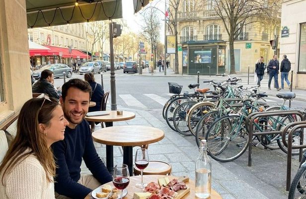 Paris Le Marais Food and Art and History Walking Tour 7 Tastings