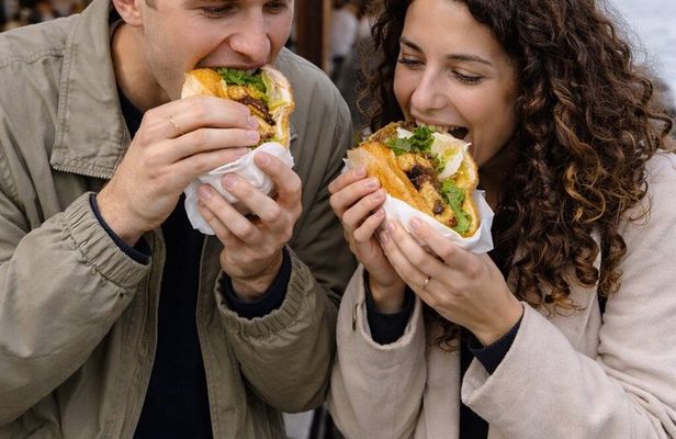 Kadıköy Street Food Crawl Wet Burgers and Fish Sandwiches