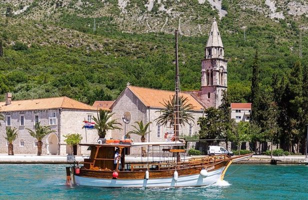 A Day with Captain Marko on the Historic Lorena