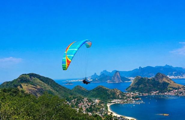 Experience paraglider flight with a full view of Rio de Janeiro