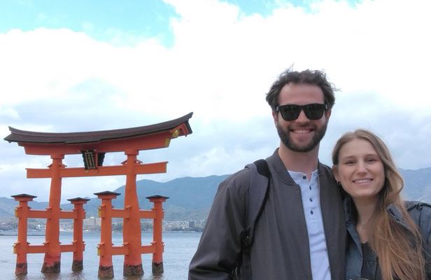Hiroshima City Center Pickup : Best Highlights by Private Car