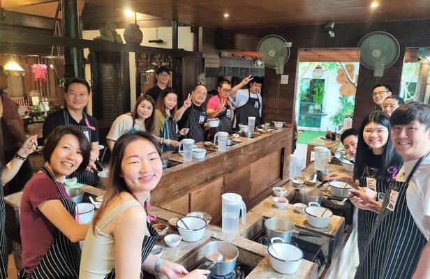 Hua Hin Beginner Friendly Thai Cooking and Local Market Visit