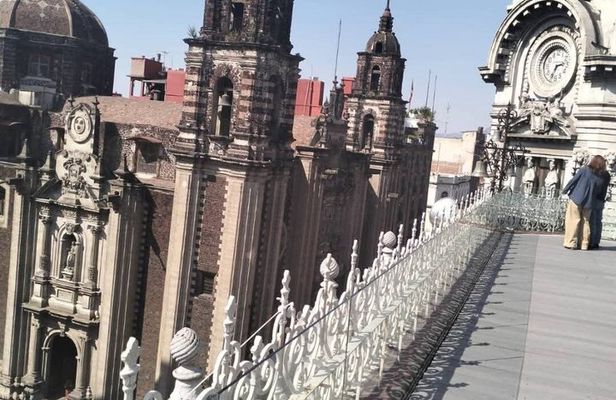 GUIDED TOUR PLUS in RUINS "TEMPLE MAJOR" with OFFICIAL GUIDES