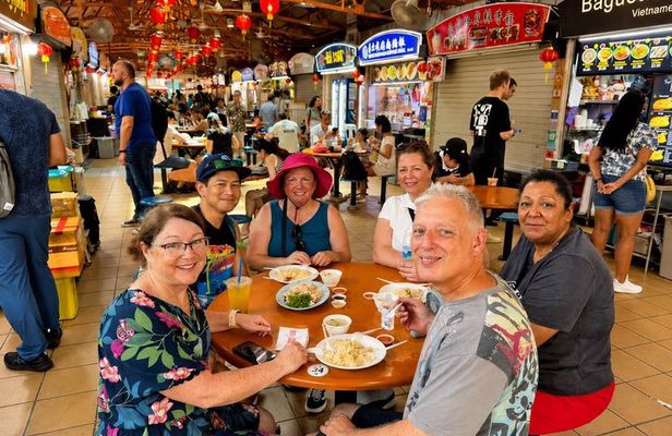 Beyond Michelin: Chinatown Hawker Food Tour with 8 Tastings