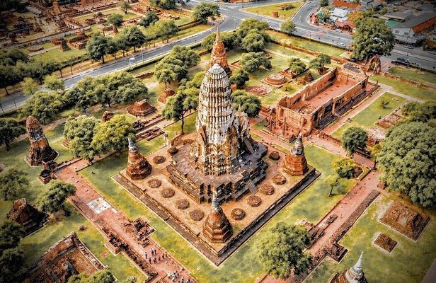Bangkok: Private Ayutthaya Experience with Boat Ride and Tickets