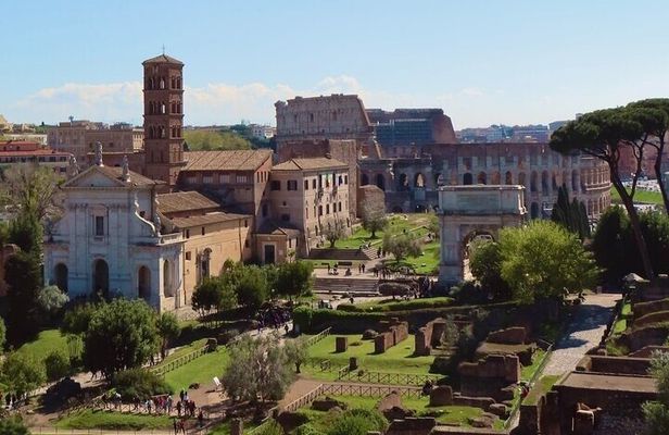 Rome: Small Group Colosseum, Roman Forum, Palatine Hill Tour