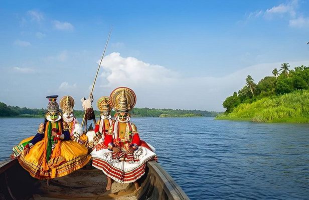 5 Day Kerala Tour Backwaters Wildlife and Cultural Experiences