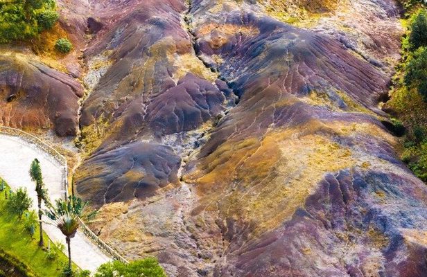 South Mauritius Private Tour to Volcanoes and Temples