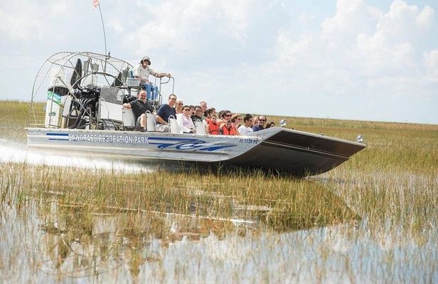 Sawgrass Park: Private Everglades Airboat Adventure