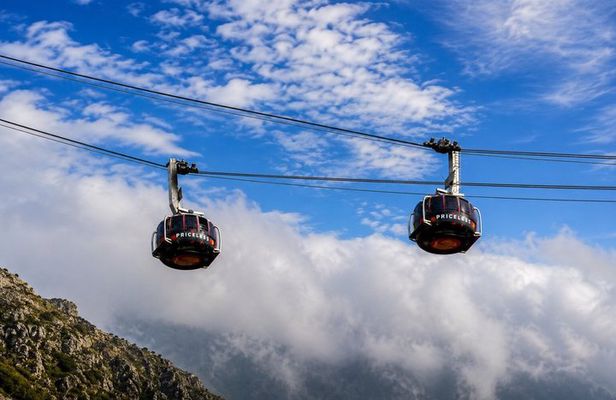 Cape Town: Guided Table Mountain Tour with Pickup and Drop-Off