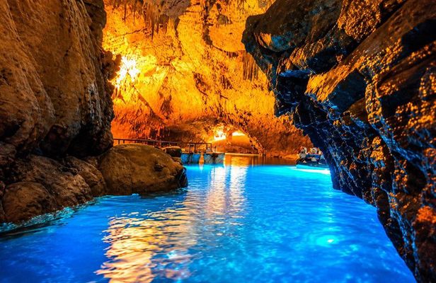 Private Tour to Jeita Grotto and Harissa from Beirut