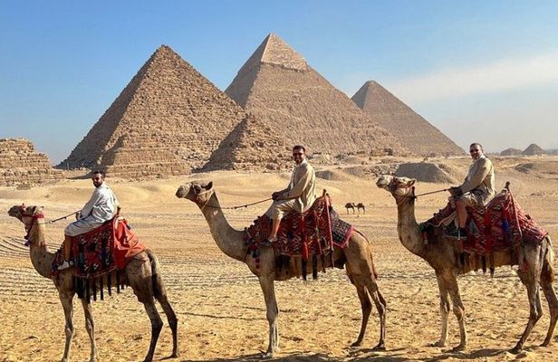 VIP Private Tour Giza Pyramids Saqqara Memphis All Inclusive
