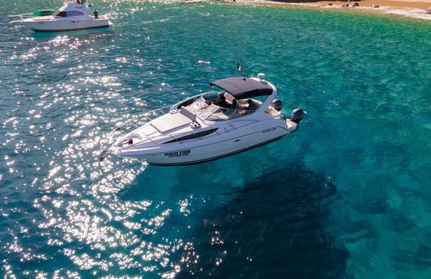 Private Yacht Charter in Cabo for Up to 8 People