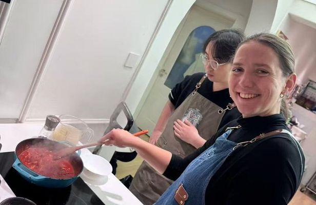 Private Home Dumpling Class with local Sister (veggie available)