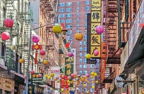 Bowery Boys Tastes of Chinatown: Food & History Walking Tour