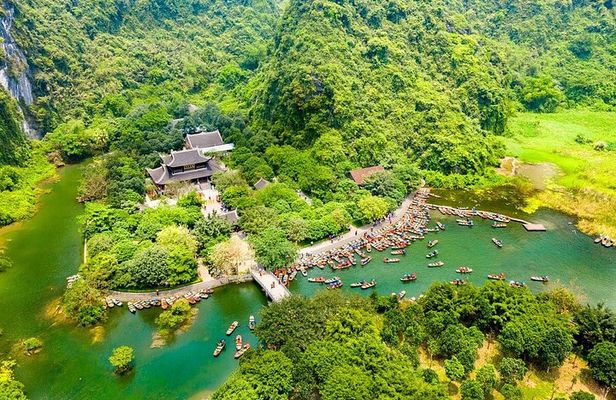 Mua Cave Trang An Bai Dinh and Bich Dong Tour from Ninh Binh