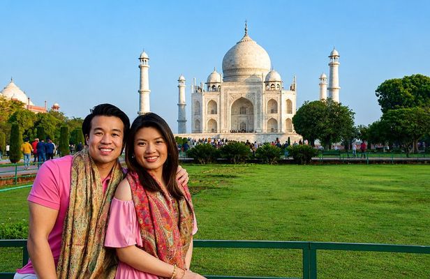 Sunrise Taj Mahal Skip The Line Tour from Delhi by Luxury Car
