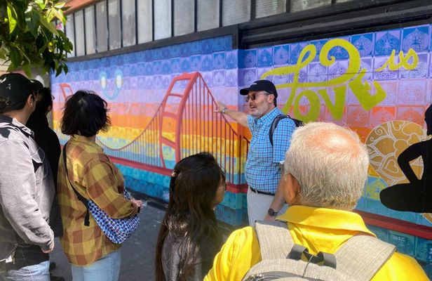 Haight-Ashbury: Architecture & Murals Tour