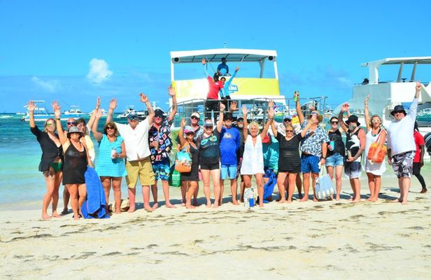 Private boat experience in punta cana and snorkeling