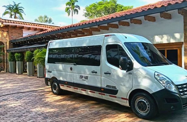 Private Transfer Armenia or Pereira Airport to Salento