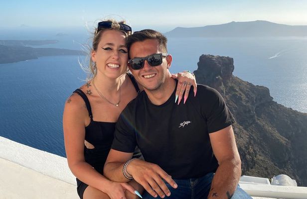 Private Panoramic and Iconic Day Tour in Santorini