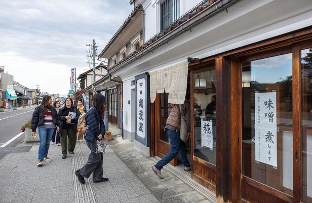 Fukushima Kitakata Guided Tour: Sake & Storehouse Heritage Walk
