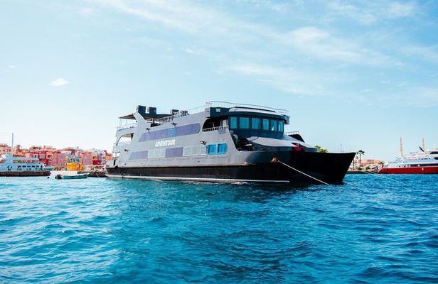 Luxury Catamaran Semi Submarine & Island & Sunset - Hurghada