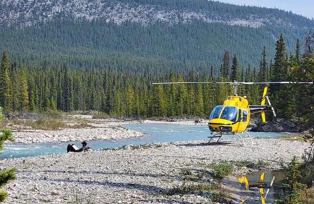 Canadian Rockies Helicopter Tour and Hike