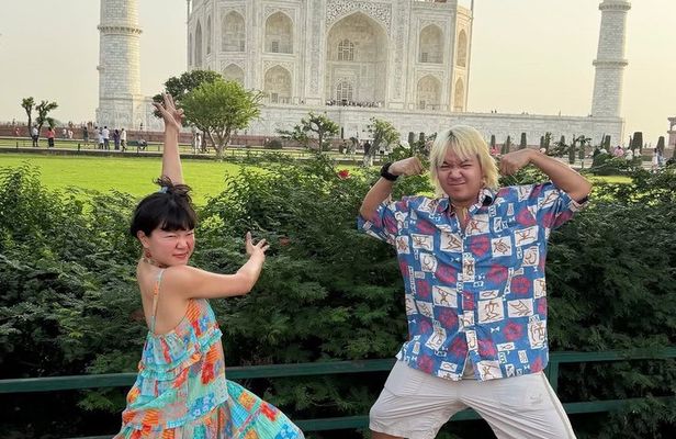 Book Govt Approved Tour Guide for Taj Mahal & Agra fort
