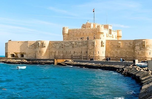 Private Alexandria Day Tour from Cairo with Catacombs and Citadel