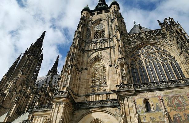 Prague Castle Exterior Walking Tour Its Story Is On The Outside
