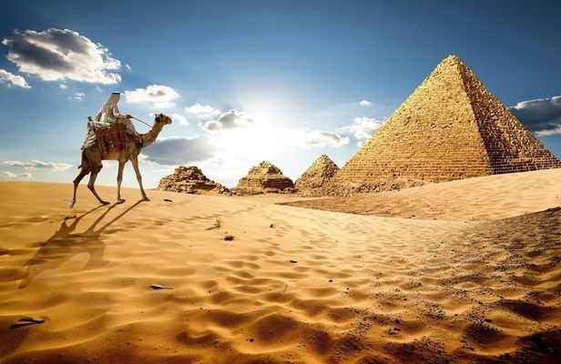 Sharm El Sheikh Cairo 2 Day Tour with Pyramids View Stay