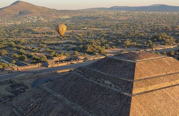 UpBase Hot Air Balloon Ride