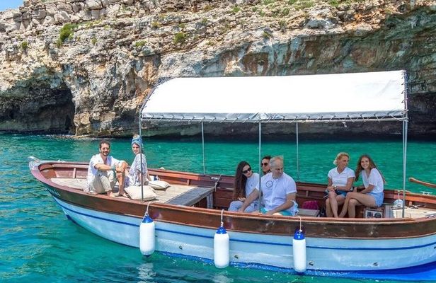 2 and a half hour tour to the Caves of the Ionian Slope with Aperitif