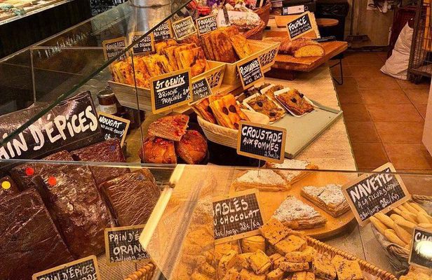 Avignon Essentials Tour Food and Wine First Taste