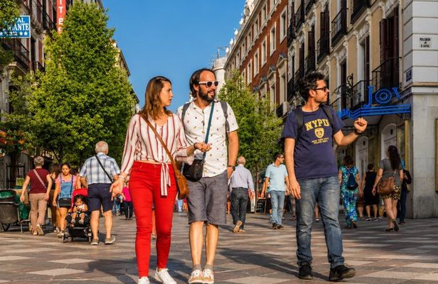 Malasaña: Private Custom Tour with a Local– Street Art & Culture