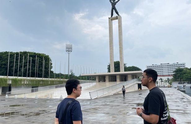 Jakarta Social and Political Walk