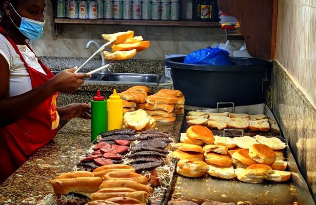 Santo Domingo Night Street Food Tour: Eat Where Locals Do